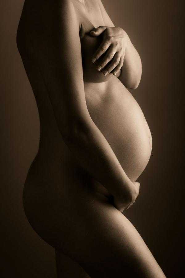 Babybauch Fotograf Wien. Buchen Sie Ihr Schwangerschafts Fotoshooting in Wien
