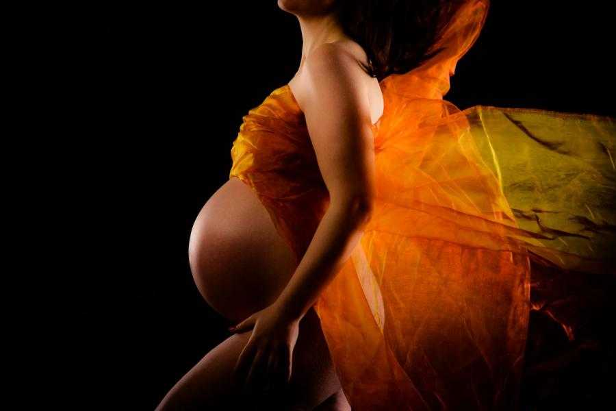Babybauch Fotograf Wien. Buchen Sie Ihr Schwangerschafts Fotoshooting in Wien
